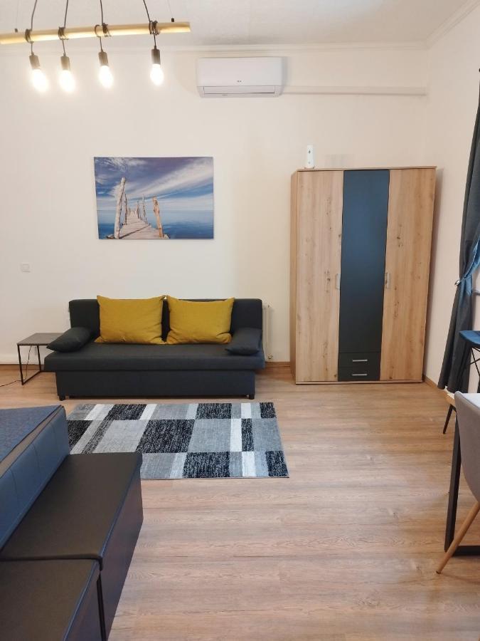 Holling Apartman Fertőboz Extérieur photo