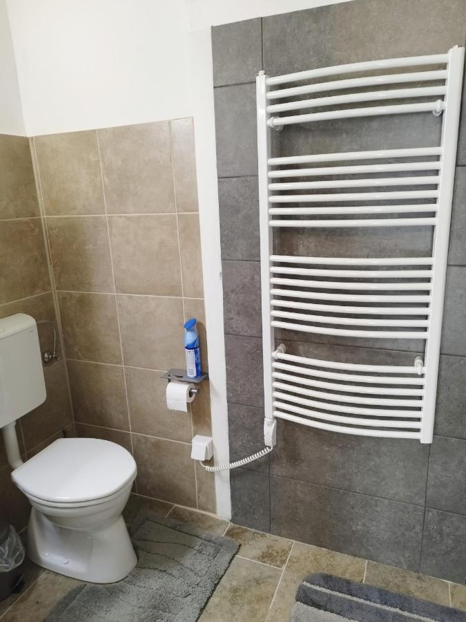 Holling Apartman Fertőboz Extérieur photo