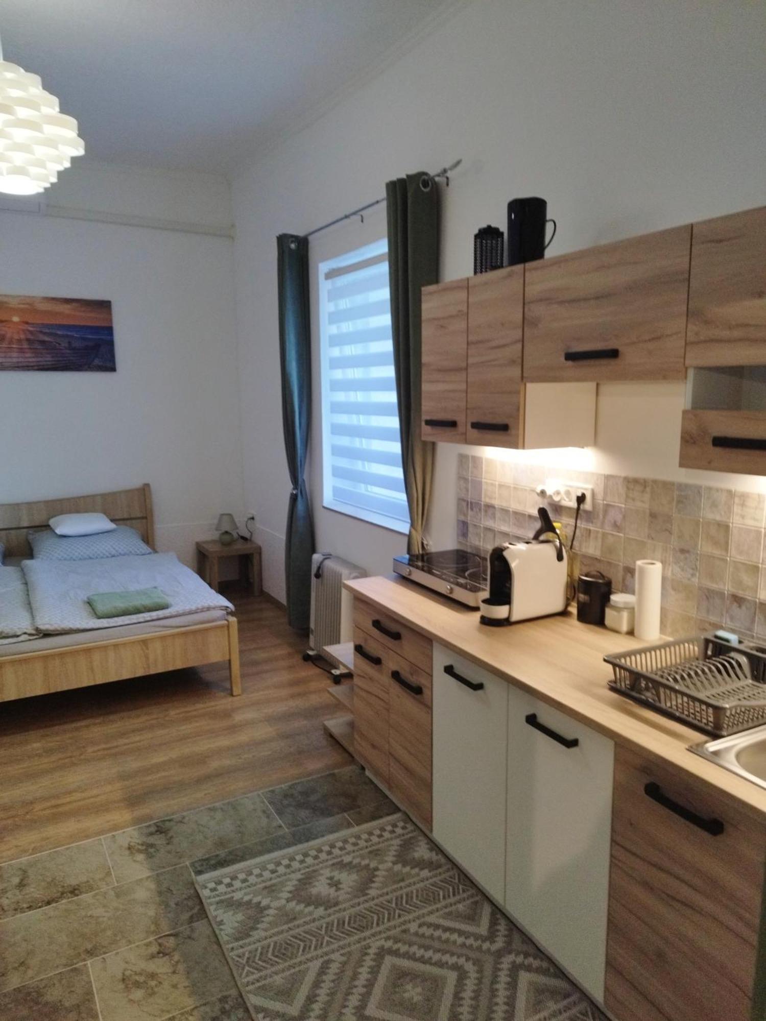Holling Apartman Fertőboz Extérieur photo