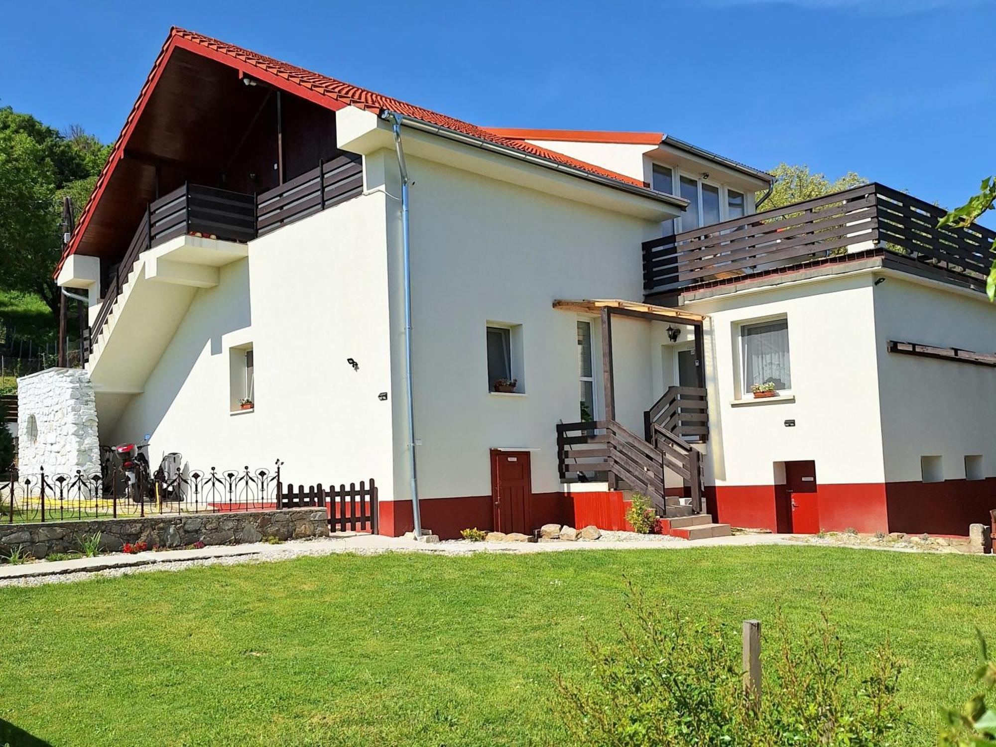 Holling Apartman Fertőboz Extérieur photo